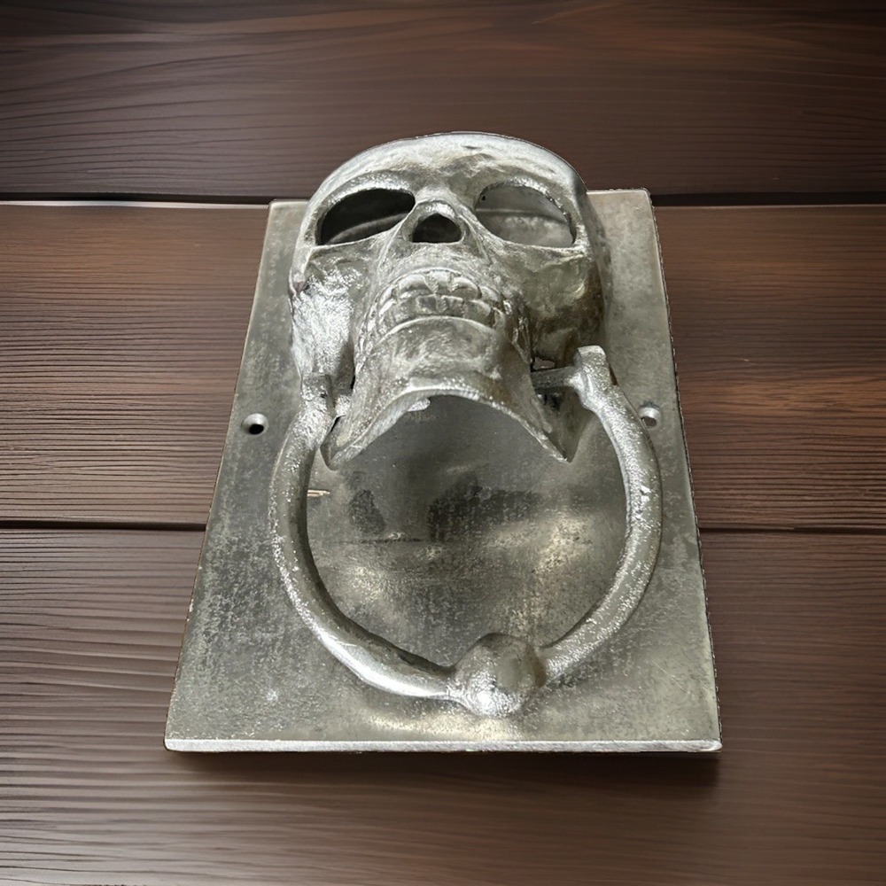 Heavy Silver Metal Skull Door Knocker Gothic Haunted Manor Halloween 1lb 14oz